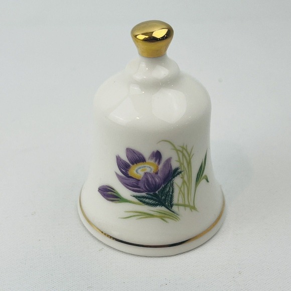 Danbury Mint‎ South Dakota American Pasque Official State Flower Bell Collection - Picture 1 of 5